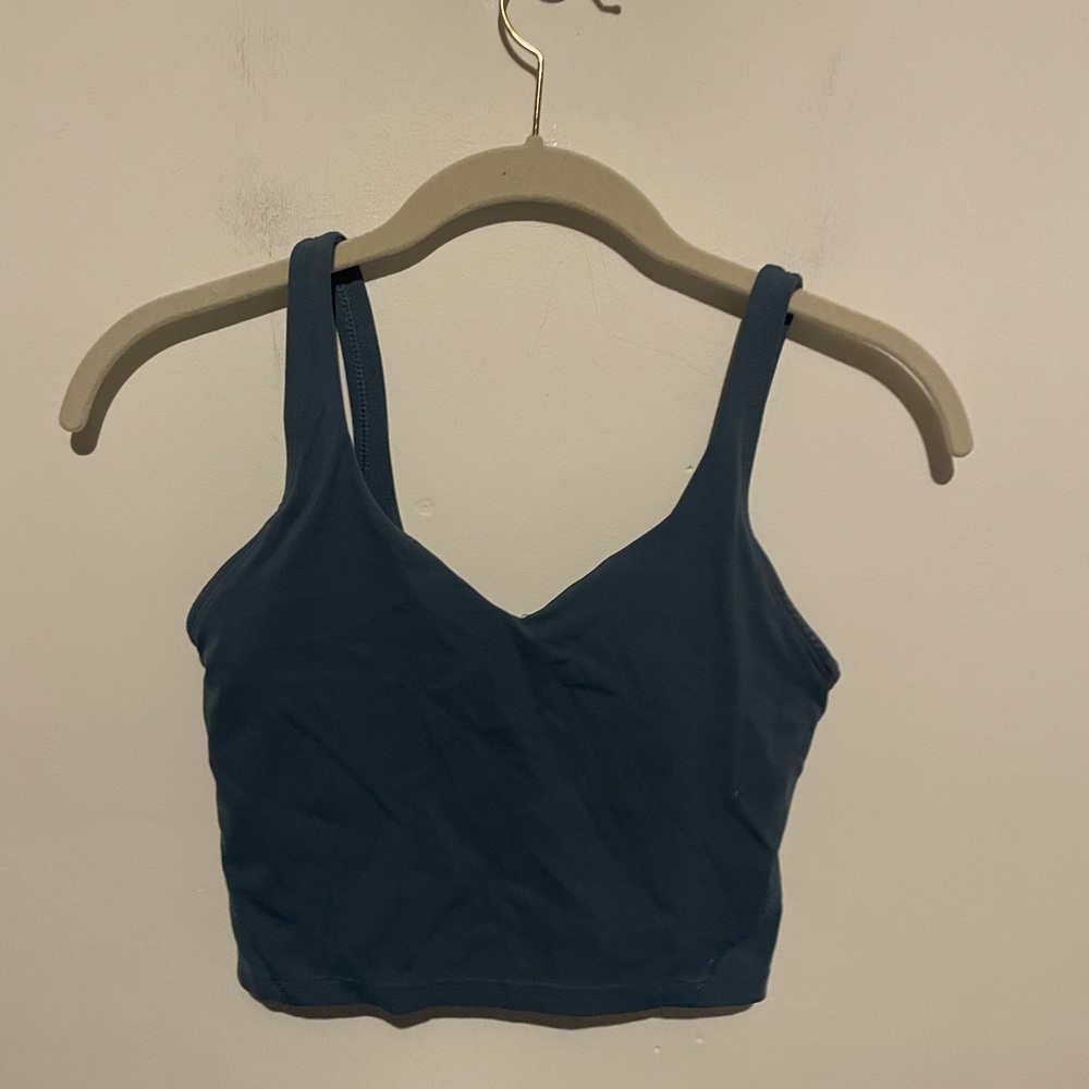 No brand align tank‎ size 4 blue with pads